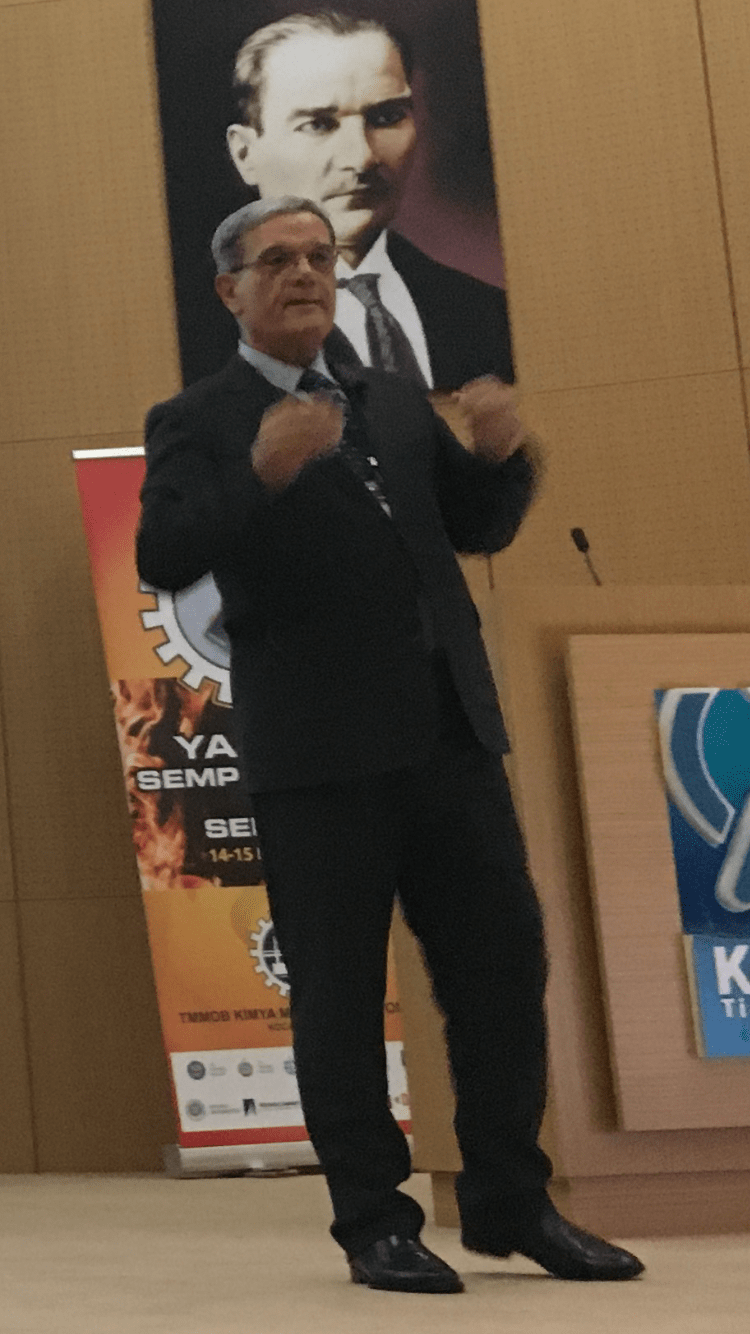 Celal Toprakçı — sempozyum sunumu